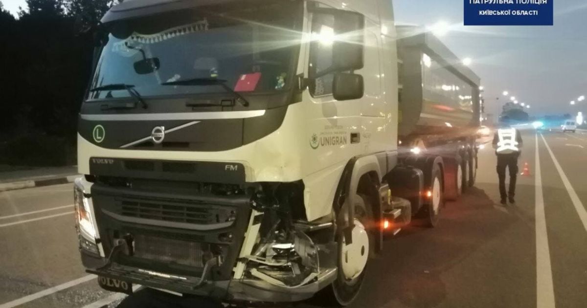 ДТП за участю фури та мопеда._2 / © facebook.com/Патрульна-поліція-України