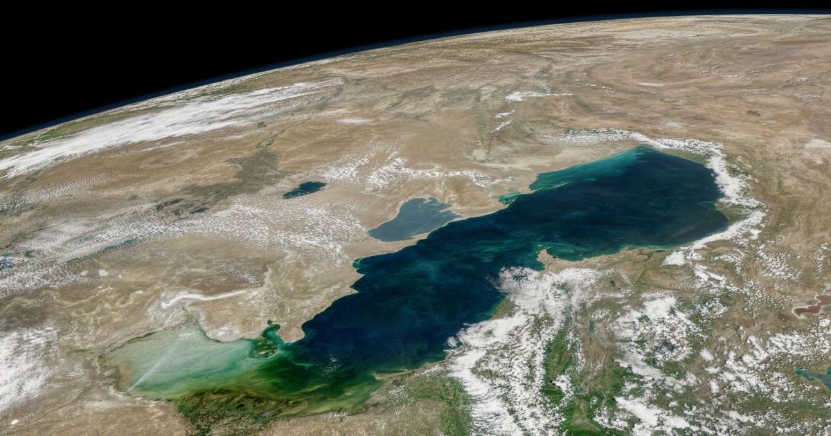 22 года переговоров: пять стран "поделили" Каспийское море
