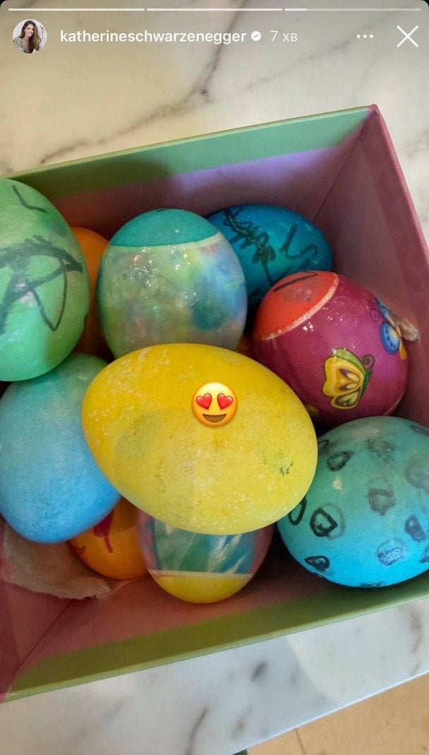 Кетрін Шварценеггер пофарбувала яйця до Великодня