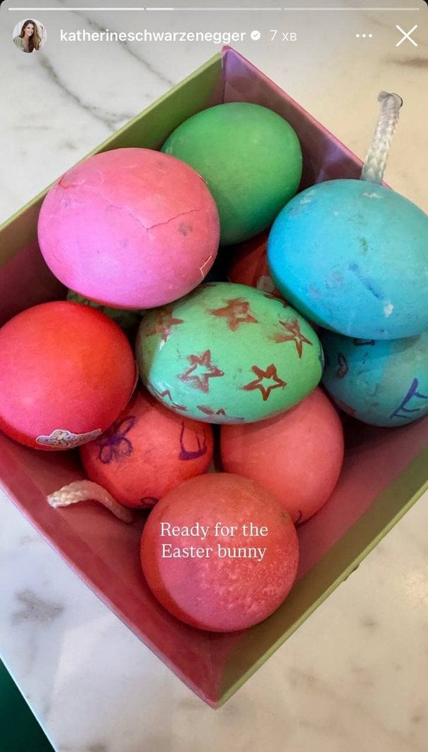 Кетрін Шварценеггер пофарбувала яйця до Великодня