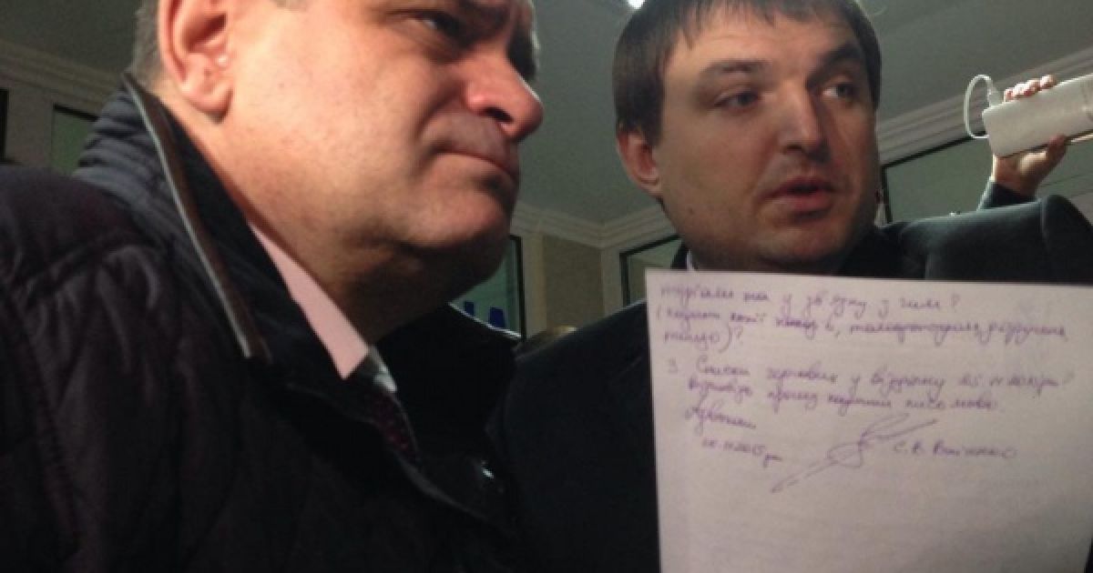 У якості розшукуваних висить 20 активістів, щонайменше 5 з них &mdash; добровольці МВС. / © Громадське ТБ