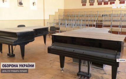 Рашисти понівечили будівлю Харківського університету мистецтв: десятки коштовних роялів псуються