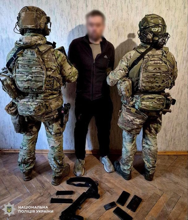 Затримання підозрюваного у розстрілі лікаря. Фото: Нацполіція.
