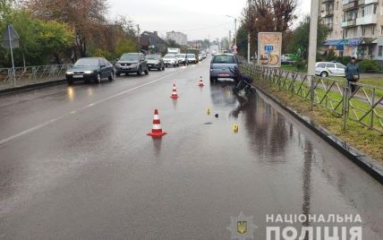 В Ровенской области водитель сбил коляску с младенцем на переходе: в каком состоянии мать и ребенок