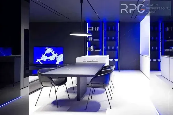 У квартирі облаштована цікава підсвітка / © OLX