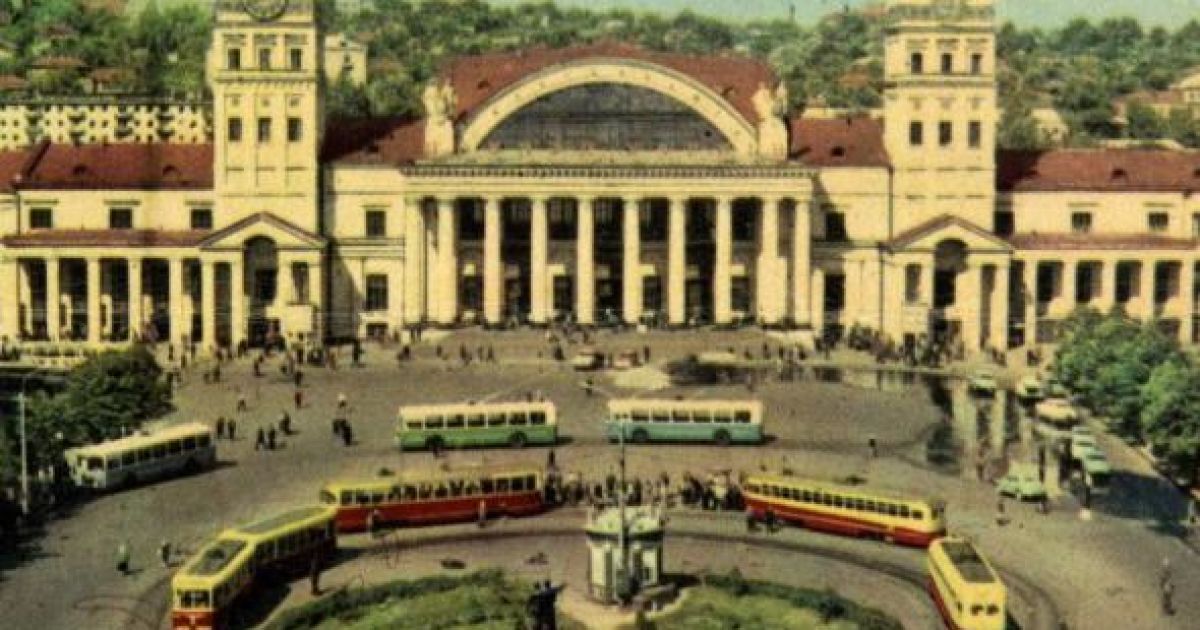 Мой старый город. Девочка и Ленин
