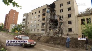 Россияне снова обстреляли Бахмут – разрушили целый подъезд пятиэтажки