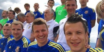 Коноплянка заснял "мокрый" прикол игроков сборной Украины над Хачериди