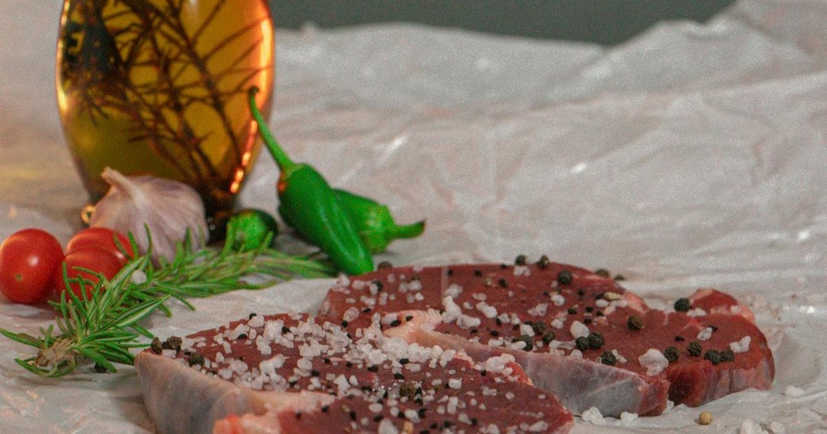 Коли солити м'ясо