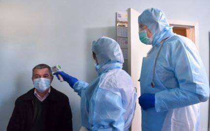 Понад 5 тисяч медиків захворіли на коронавірус в Україні