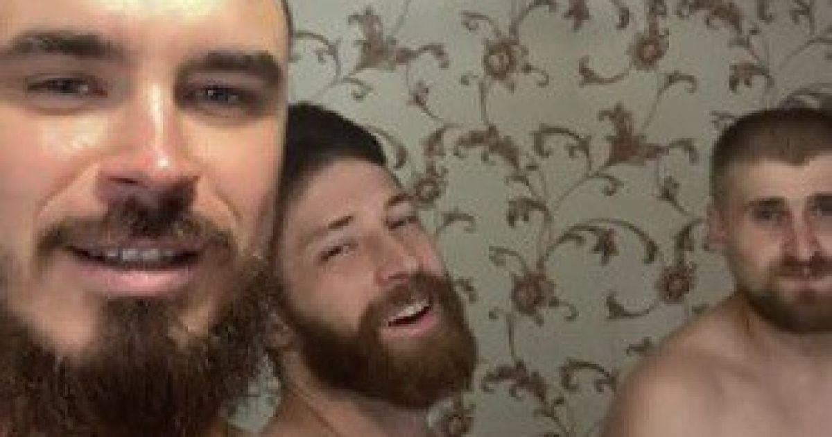 Бойцы показали, как спасаются от жары с помощью дрона