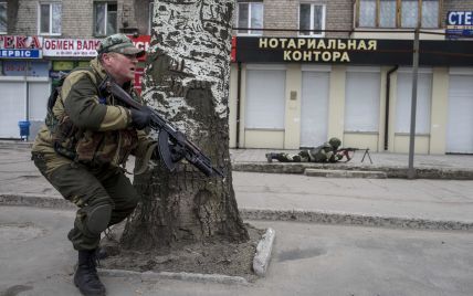 Боевики за сутки обстреляли 20 раз бойцов АТО "Градами" в районе Славяносербска