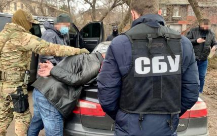 Минировал сервисные центры МВД и суды: в Харькове задержали телефонного террориста