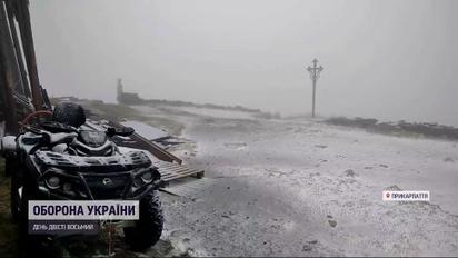 Перший сніг у Карпатах