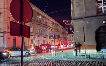 У Львові відновили електропостачання: Садовий розказав, чому в деяких будинках немає світла