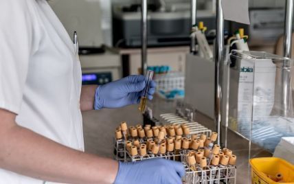 Австралия начала тестирование двух вакцин против коронавируса на животных