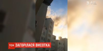 У Києві загорілася багатоповерхівка через закорочення електропроводки