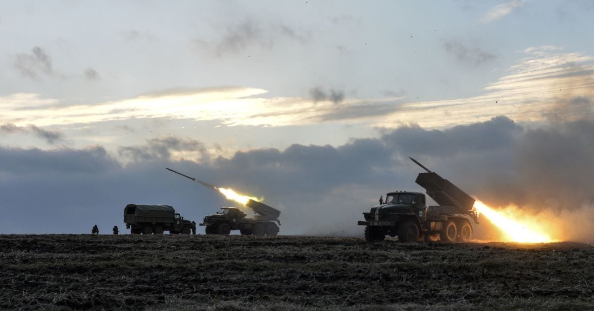 В Генштабе говорят, что украинские военные уничтожают бандитов, действующих в районе Чернухино.