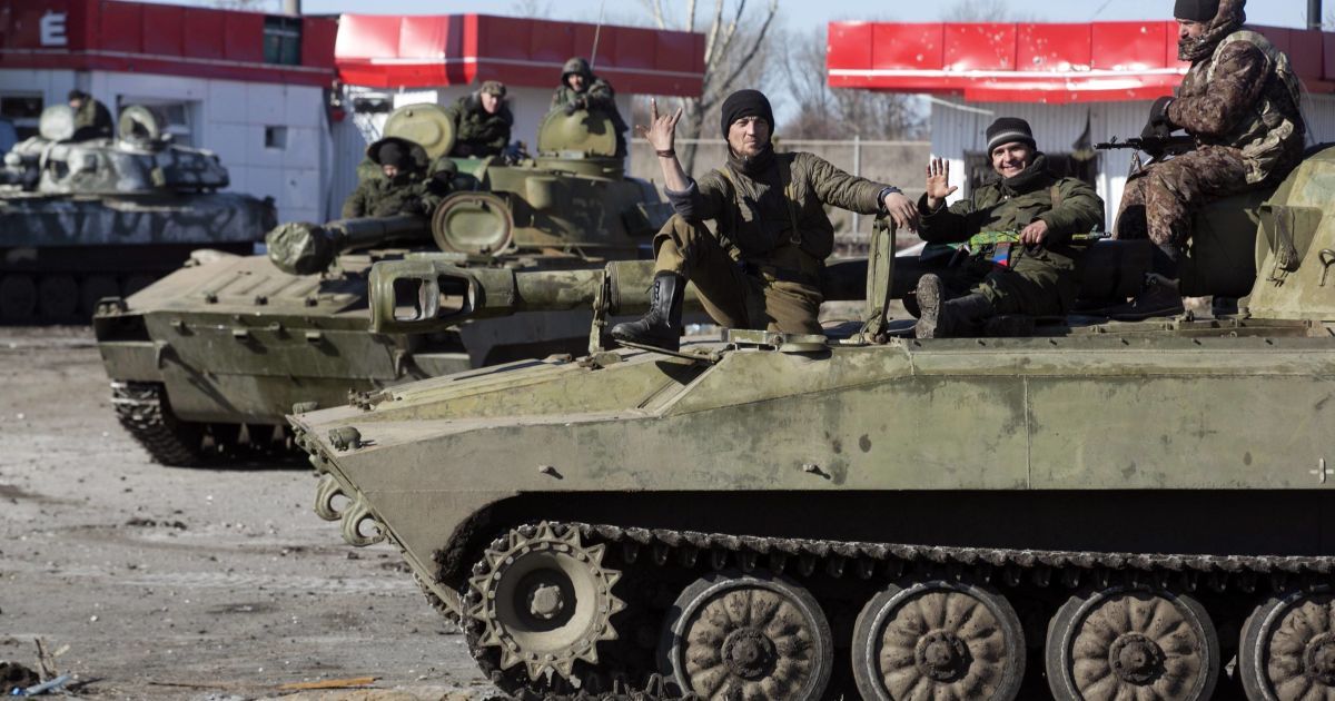Наемники продолжают стягивать технику