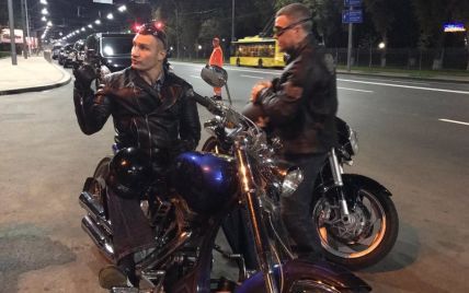 Кличко і глава Київавтодору на мотоциклах проінспектували нові дороги у столиці
