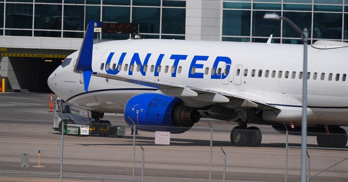 Літак авіакомпанії United Airlines