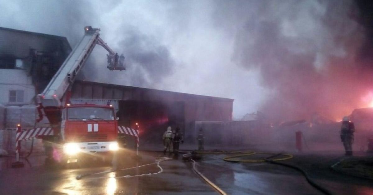 пожежа у рф на шоколадному складі_3 / © РИА Новости