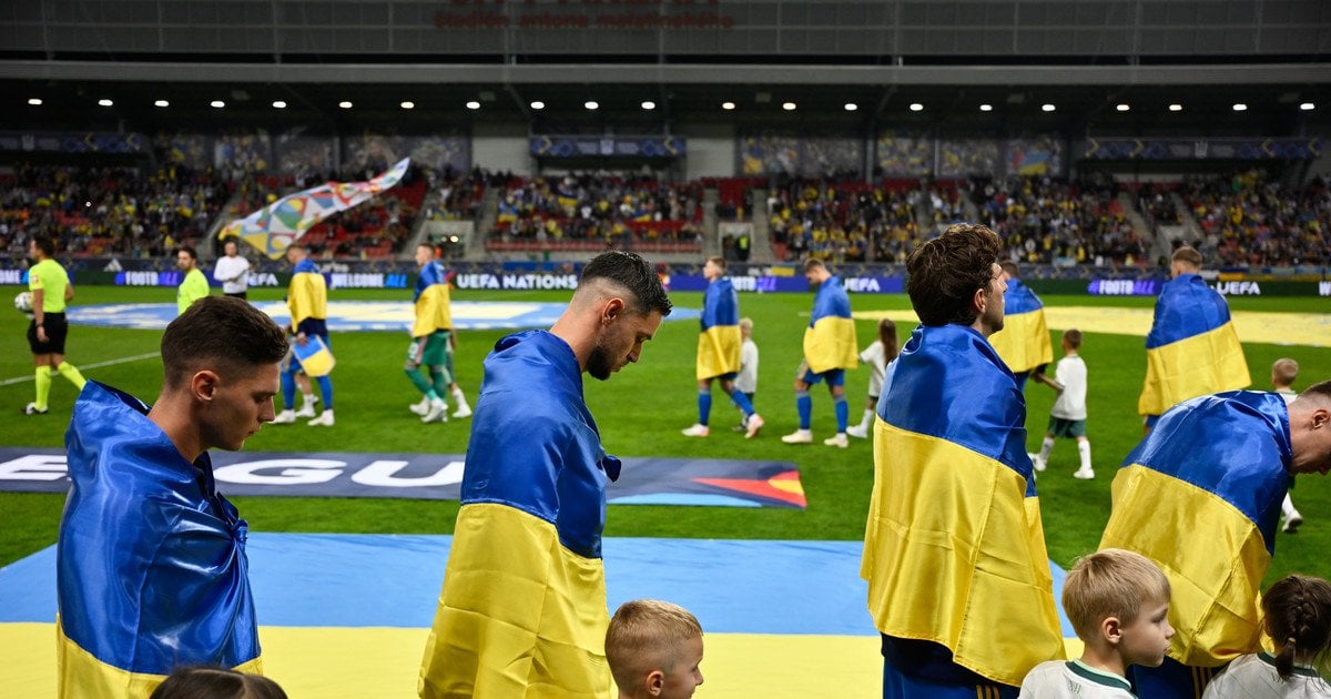 Збірна України з футболу
