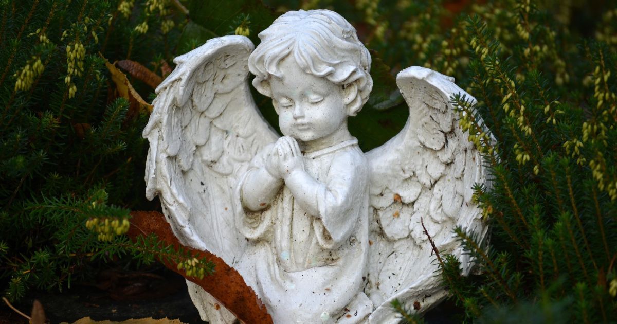 День ангела 16 декабря: кого поздравлять с именинами в этот день