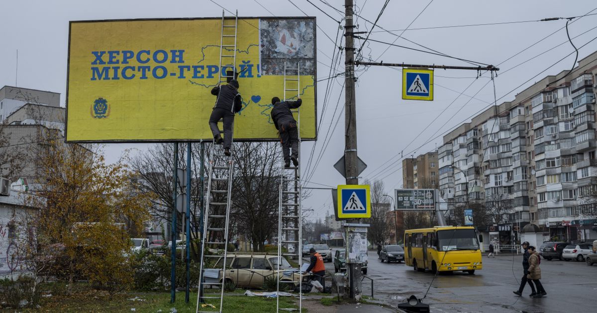 The hospital and houses were destroyed, two people died: the russian invaders shelled Kherson again