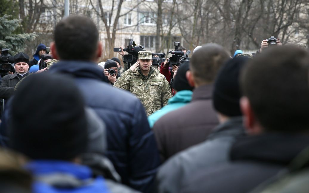 В Україні триває кампанія з мобілізації до лав української армії / © Reuters