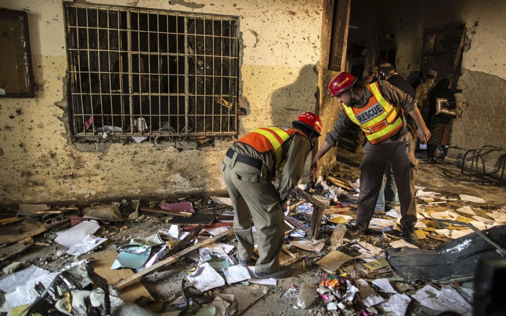 Жертвами теракту у пакистанській школі стали понад 130 осіб / © Reuters