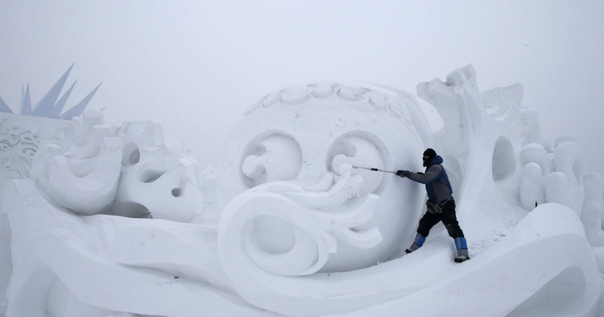 У Китаї відкривається фестиваль снігу та криги / © Reuters