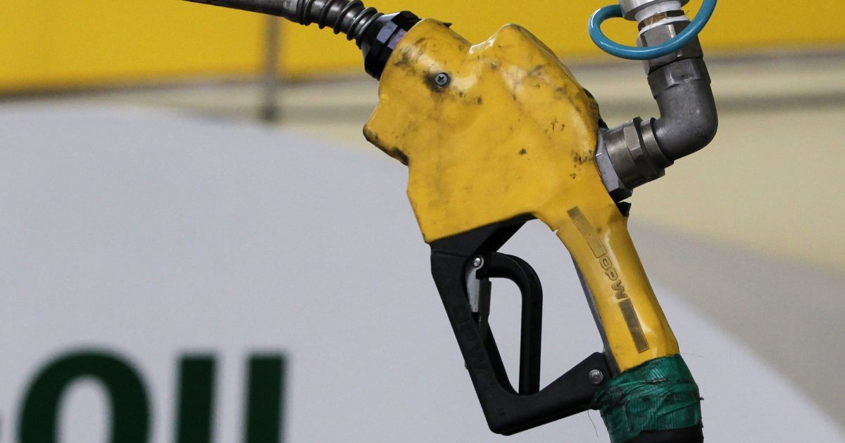 Цена на нефть продолжает падать
