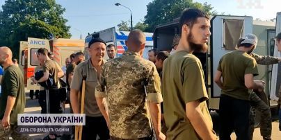 З російського полону повернулись 95 захисників "Азовсталі"