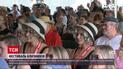 Новости мира: тысячи близнецов съехались в Огайо на ежегодный фестиваль