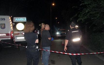 У Києві на вулиці знайшли труп чоловіка: перші деталі страшного вбивства (відео)