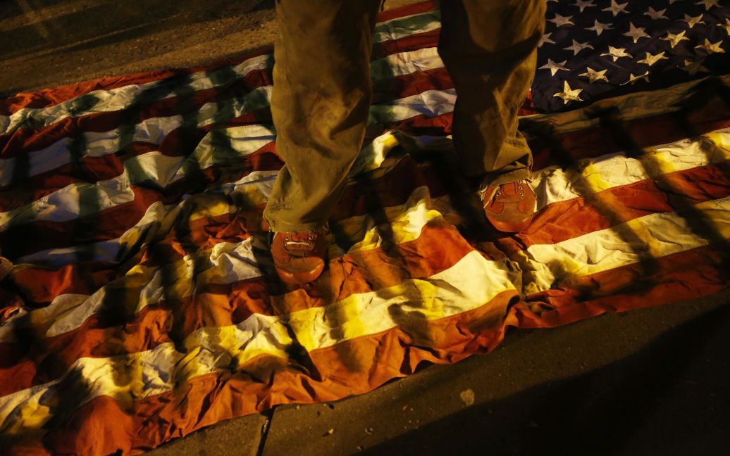 В американском Фергюсоне снова вспыхнули протесты / © Reuters