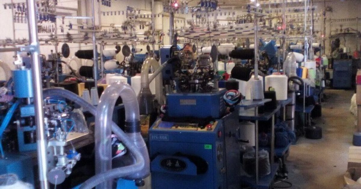 На Кіровоградщині накрили виробництво підробленого одягу відомих брендів
