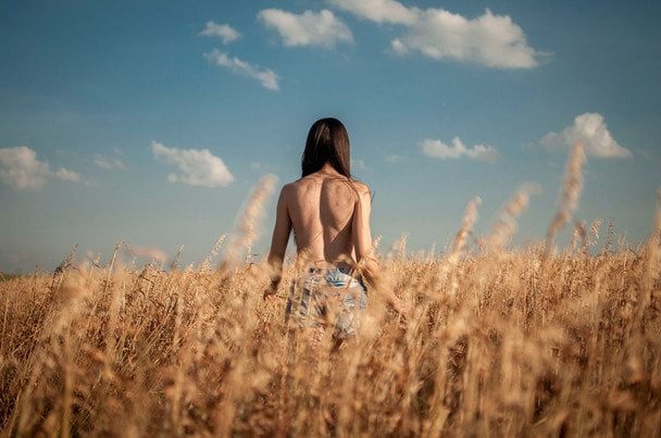 23 августа Всемирный день топлесс / © pexels.com