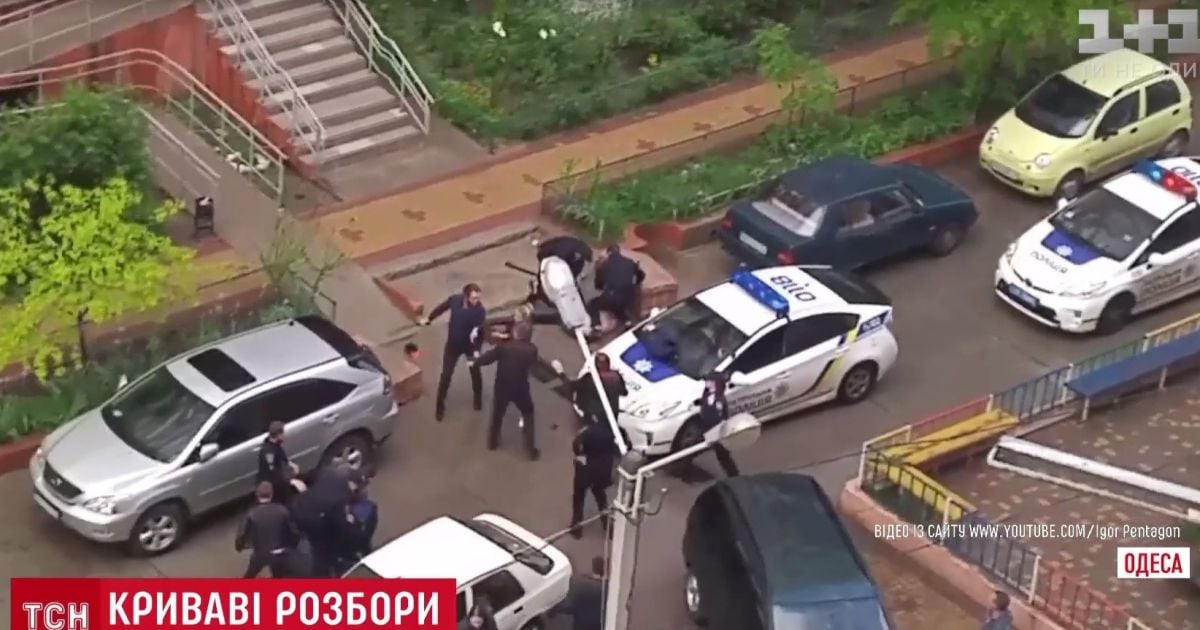 В Одесі у масовій бійці із газом і стріляниною зламали ніс патрульному