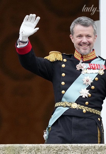 Фредерік X став новим королем Данії на церемонії, що пройшла на балконі палацу Крістіансборг / © Associated Press