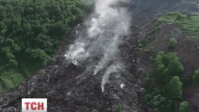 Из-за угрозы еще одного обвала поисковые работы на Грибовицкой свалке приостановлены