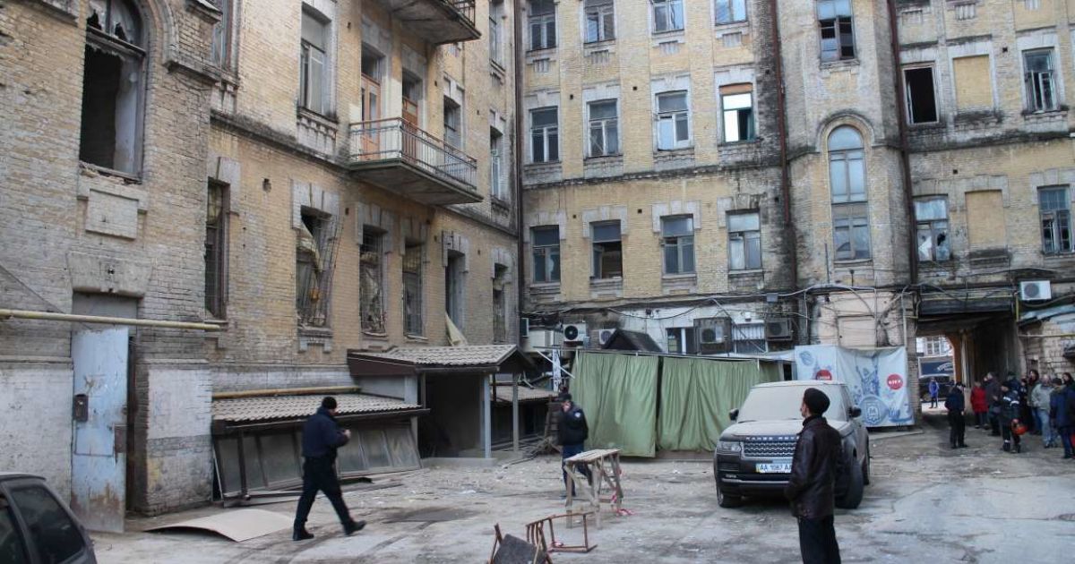 Через обвал будинку у Києві відкрили кримінальне провадження