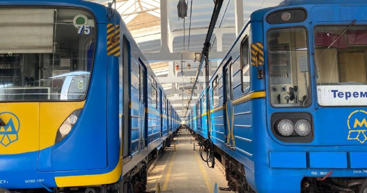 Поезда в киевском метро