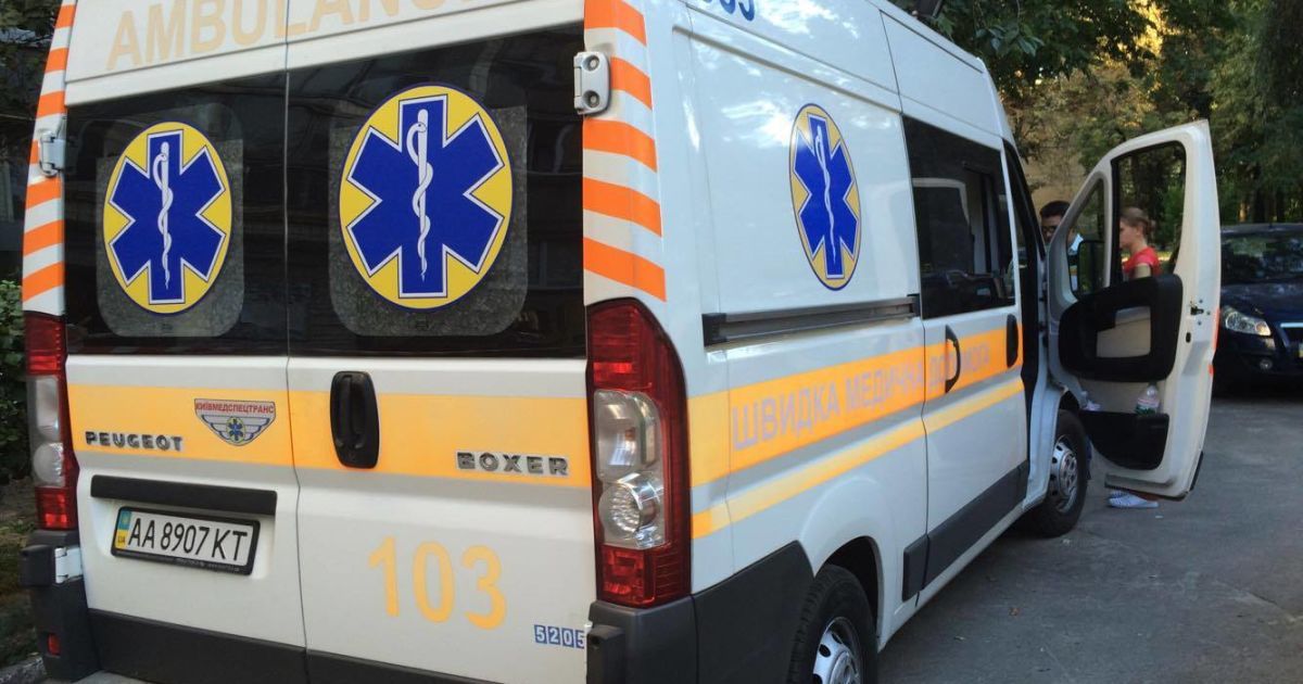 У Києві у припаркованому біля будинку авто знайшли мертвого чоловіка_8 / © ТСН.ua