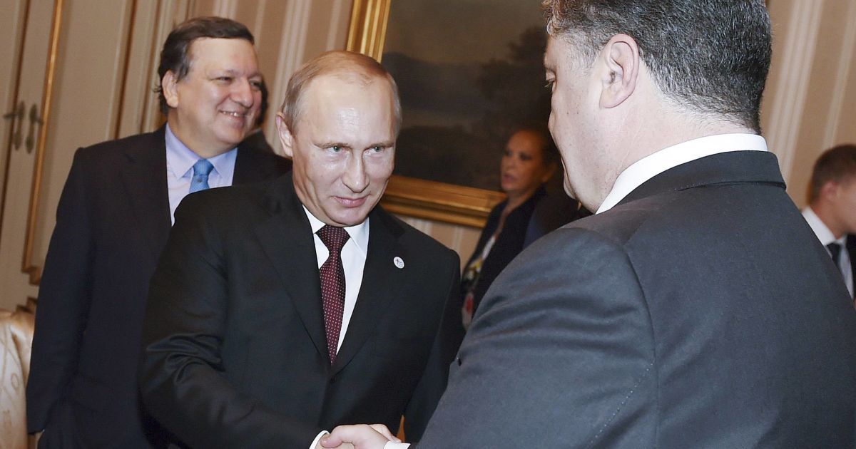 Порошенко может встретиться с Путиным в Париже