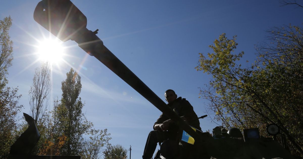 Боевики напали на силовиков под Мариуполем