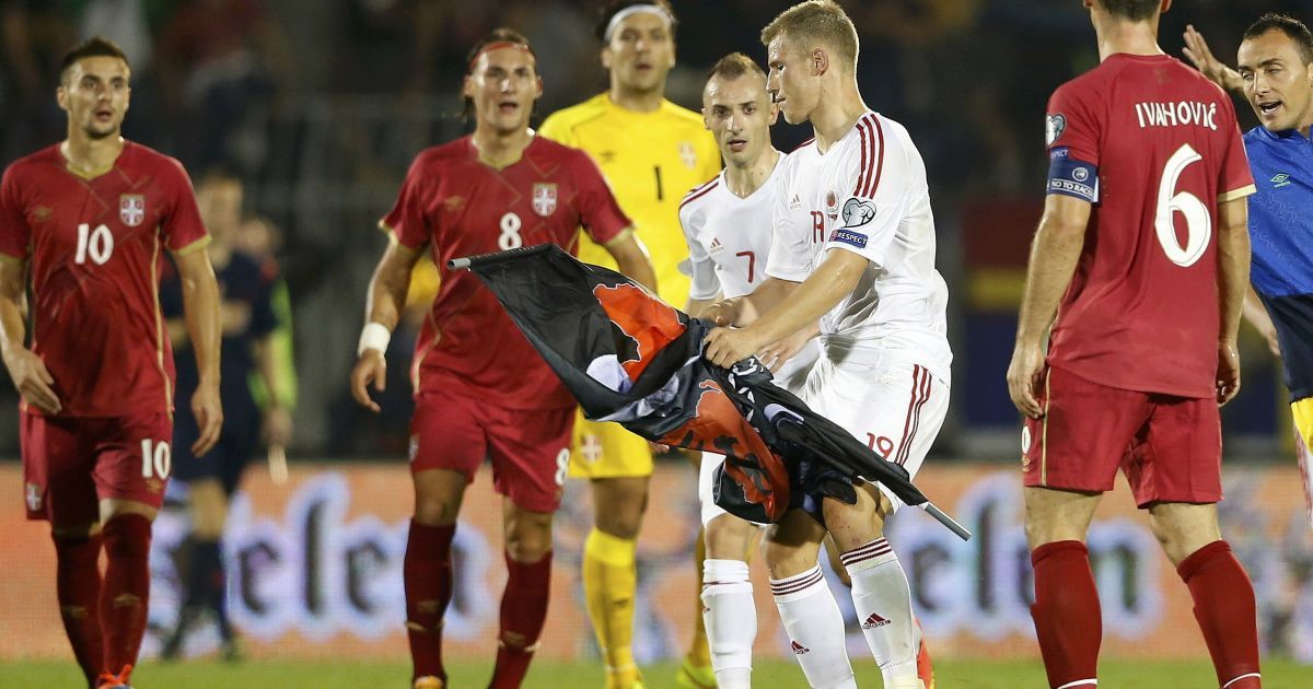 В прошлом году матч не доиграли.