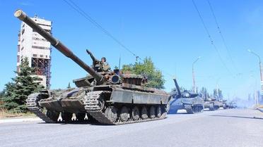 Луганские боевики начали отводить танки от линии соприкосновения. / © ЛуганскИнформЦентр