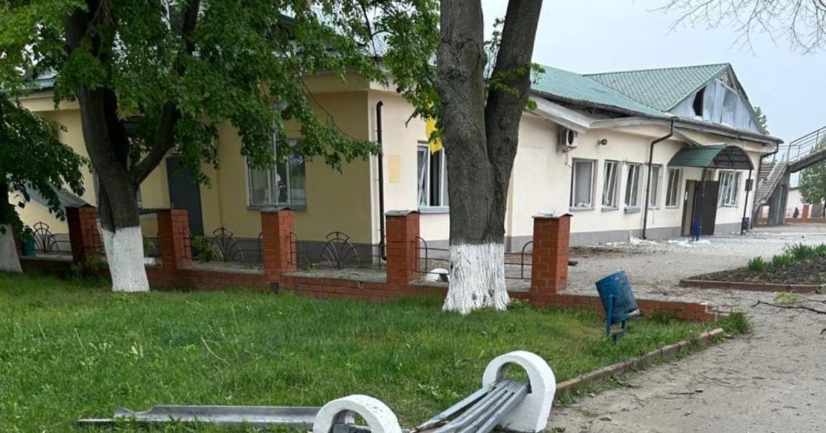Армия РФ нанесла ракетный удар по железнодорожному вокзалу в городе Балаклея 25 апреля.